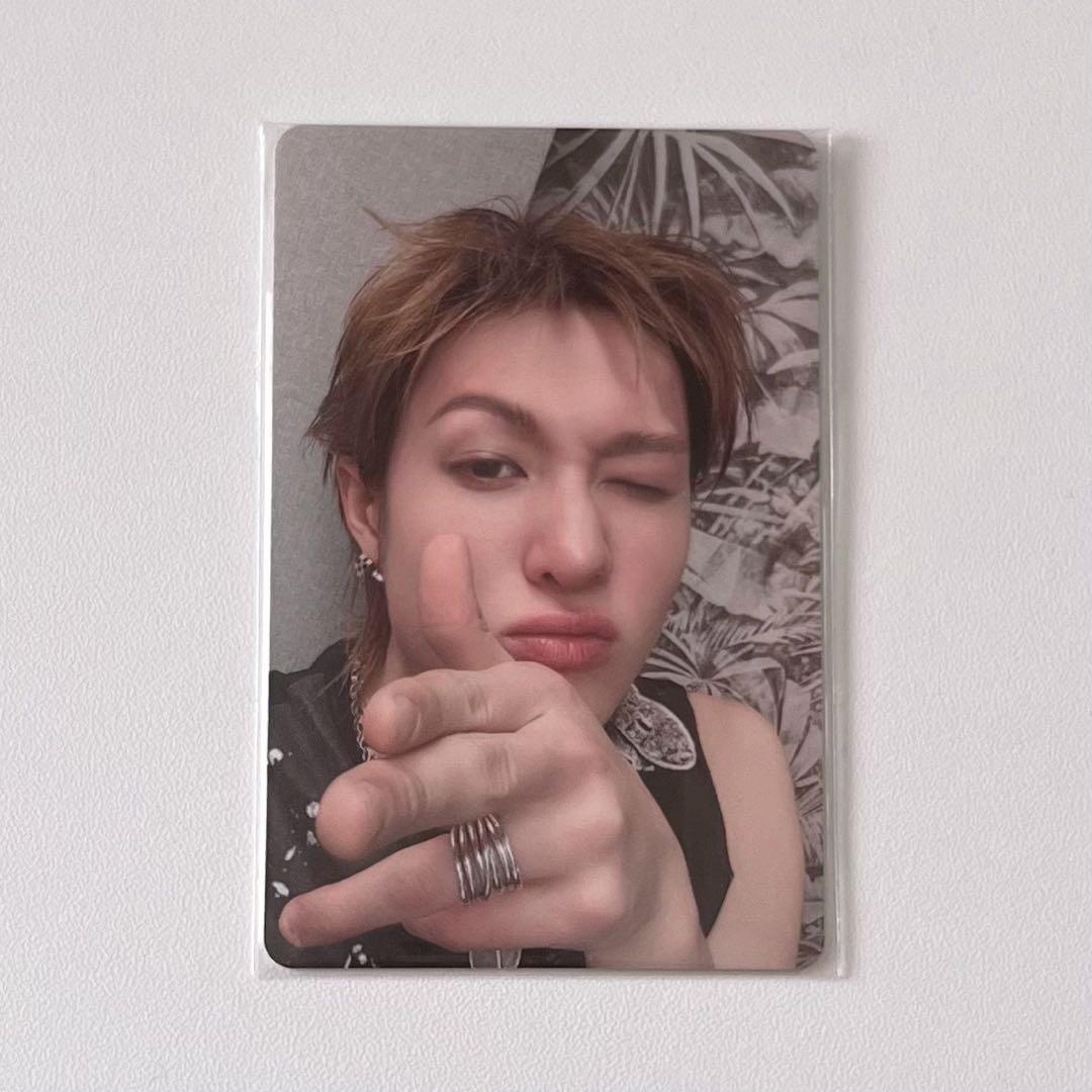 Cortis photocard